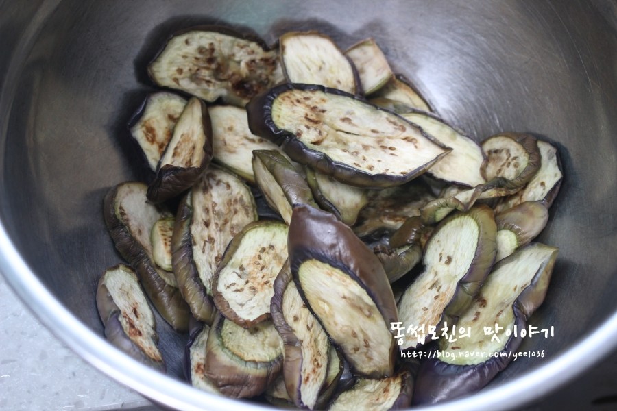 맛을 좋게 하기 위해 양념한 것 3