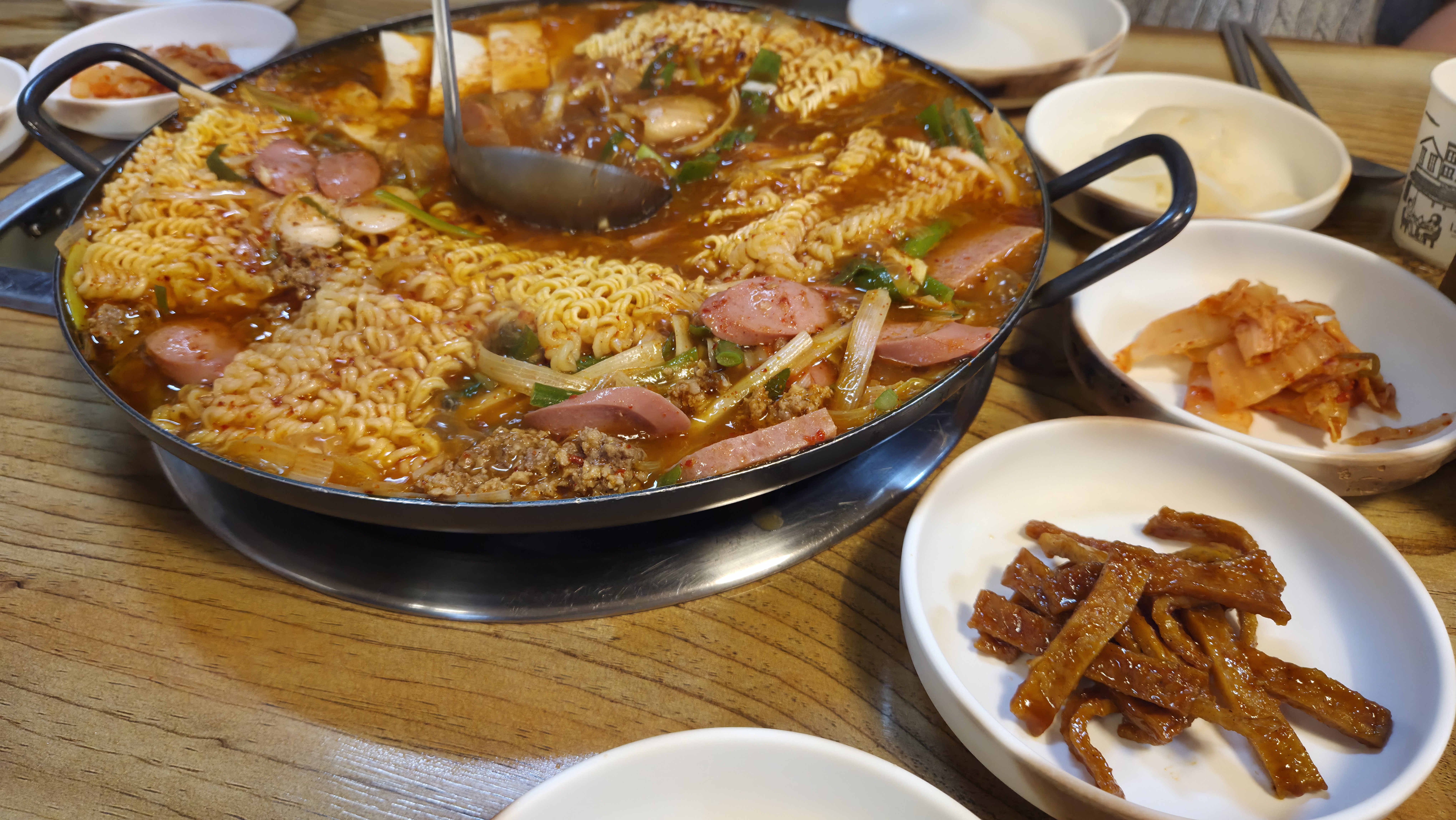 Uijeongbubudaejjigae (의정부부대찌개) 1