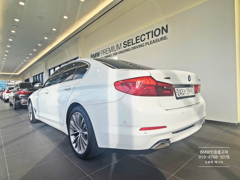 거짓 판매가 없는 곳에서 BMW 5 시리즈, 중고차를 구입하세요!