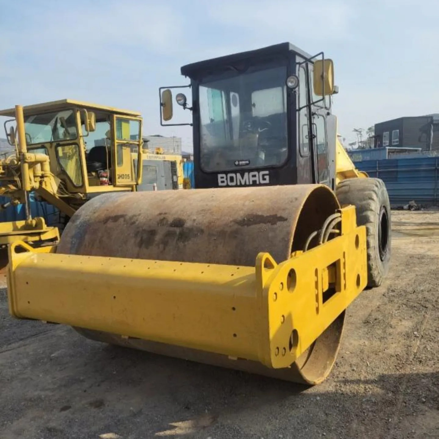  BOMAG BW211d3 2000년식 2500만원 판매합니다.