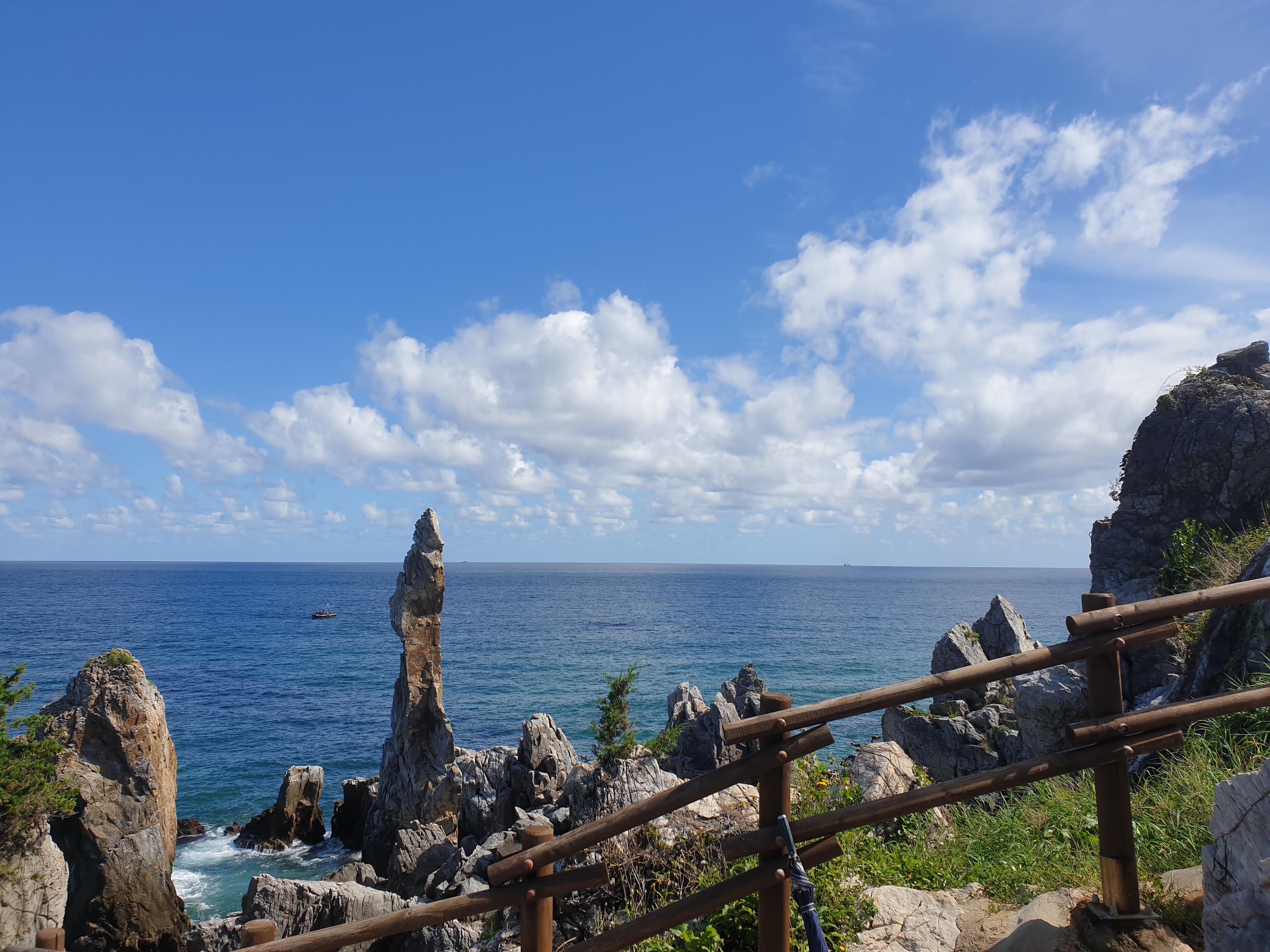 동해 추암촛대바위와 출렁다리 / 동해 여행 추천