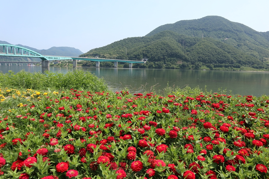 경춘선-철도와-북한강