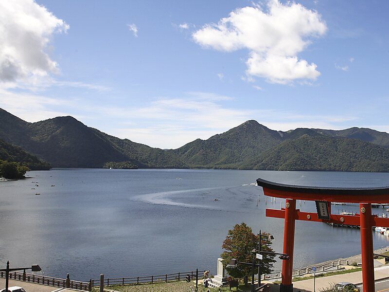 주젠지호 (中禅寺湖, ちゅうぜんじこ)
