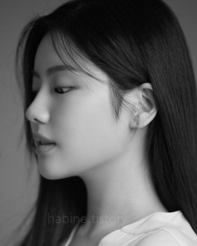 조아람 옆모습