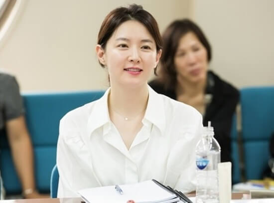  배우 이영애 복귀 및 남편 정호영 화제