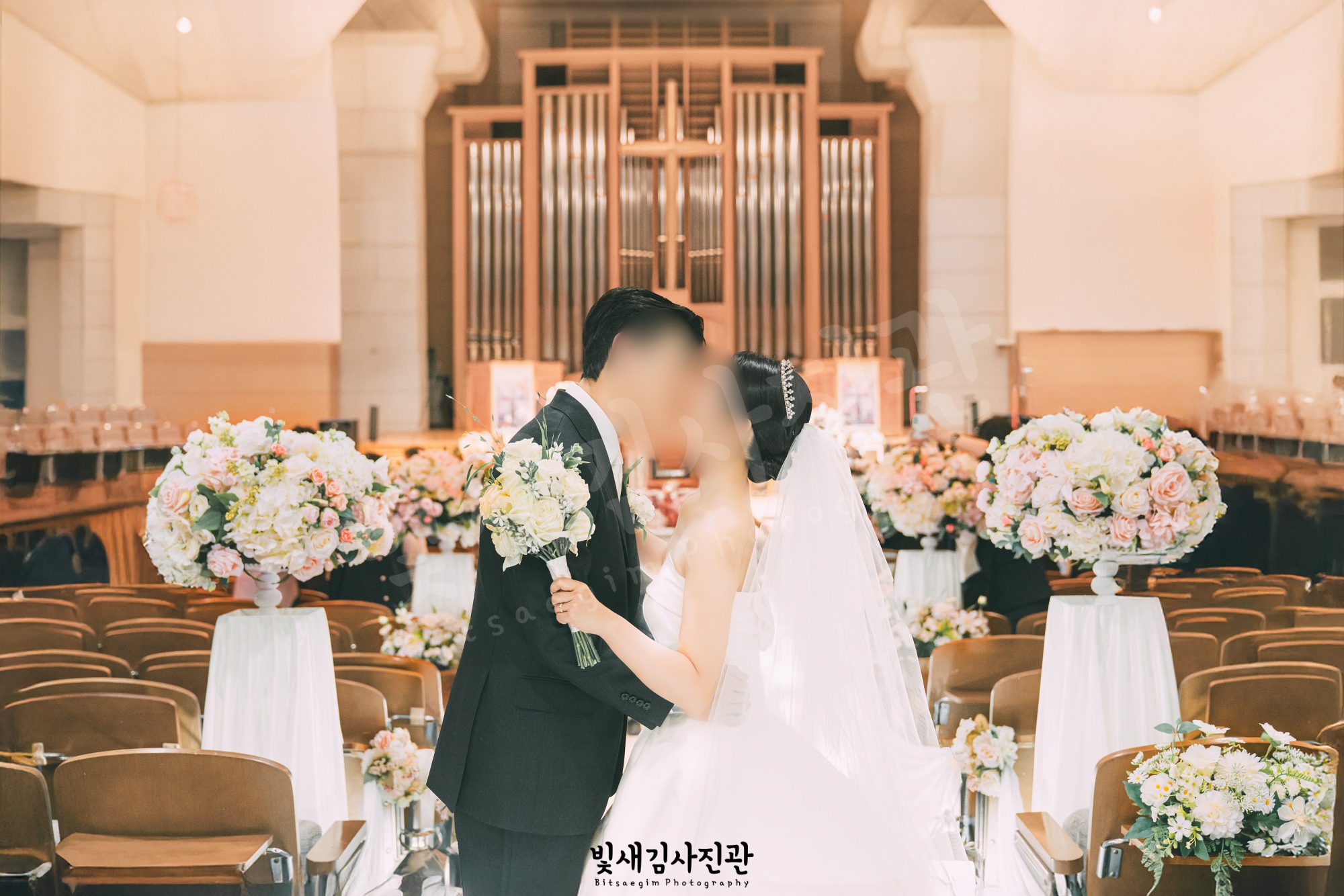 감신대웨딩-결혼예배식-웨슬리채플관-본식스냅-27.jpg