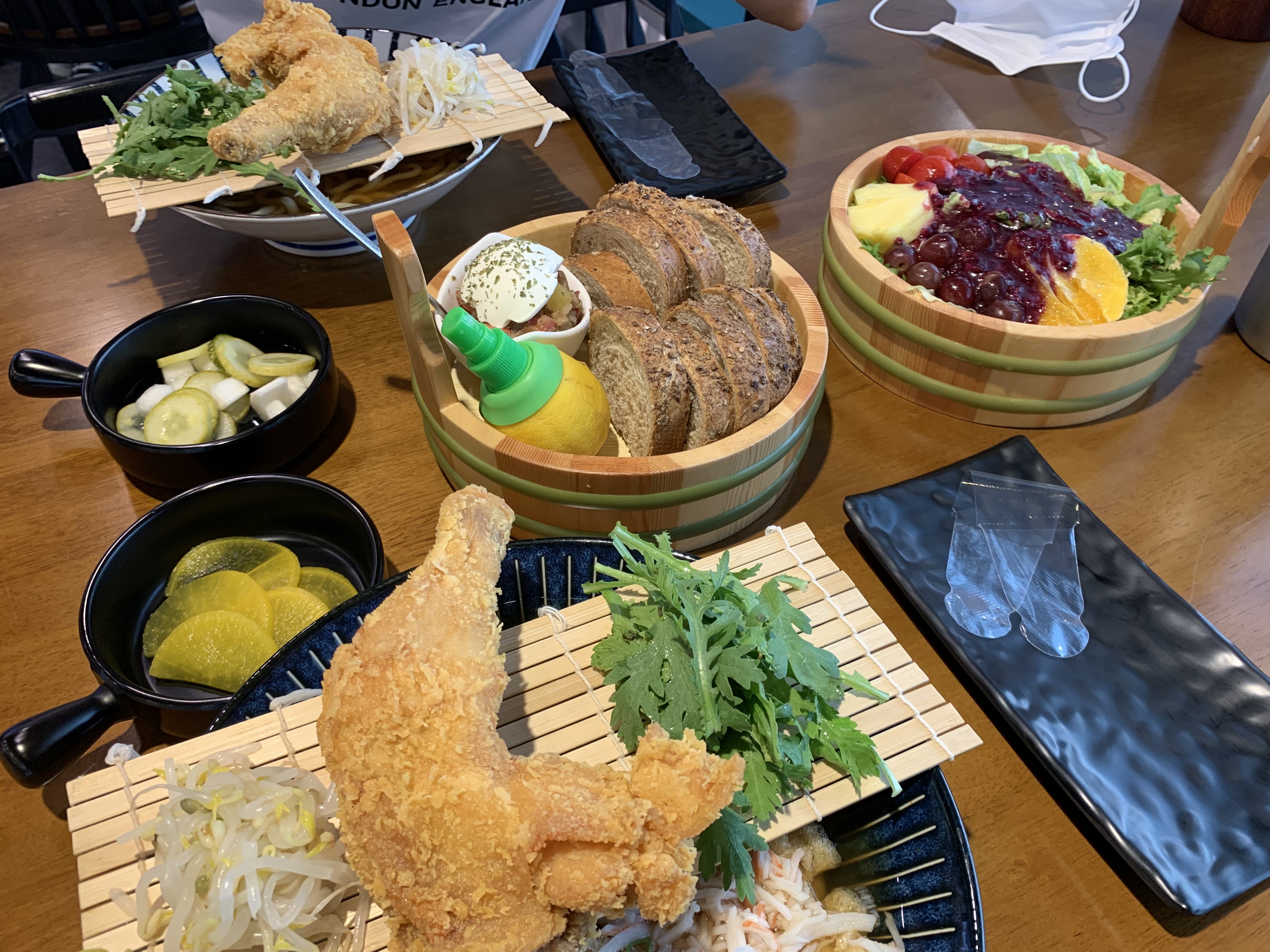  밀양우동 내일동맛집 <우동한그릇> 닭튀김우동 빠네샐러드