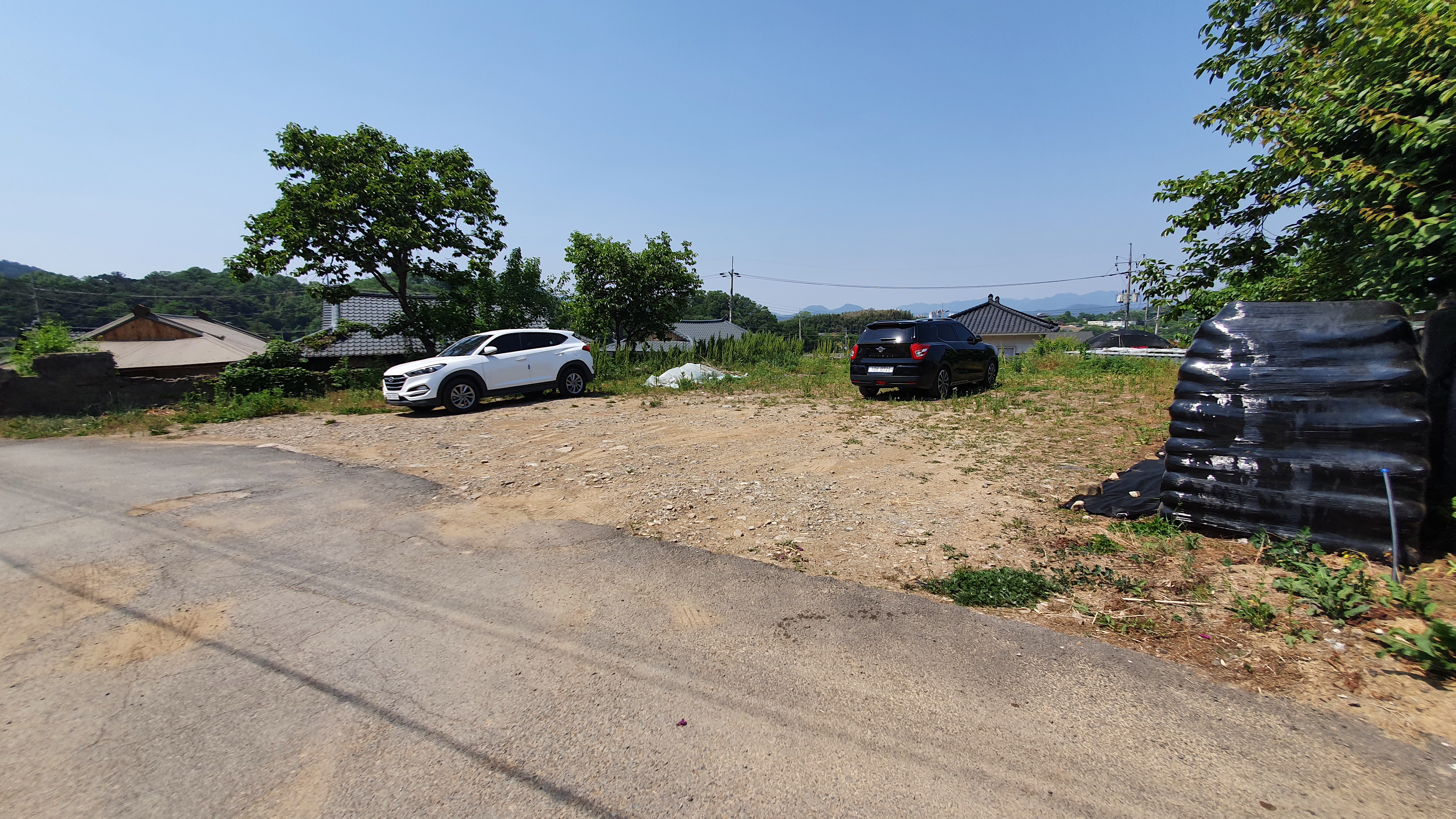  (땅나라 460번) 경남 함안 산인면사무소 인근,  약간 올라앉은 마을안 현, 나대지 매매 / 문의 055) 253-6609