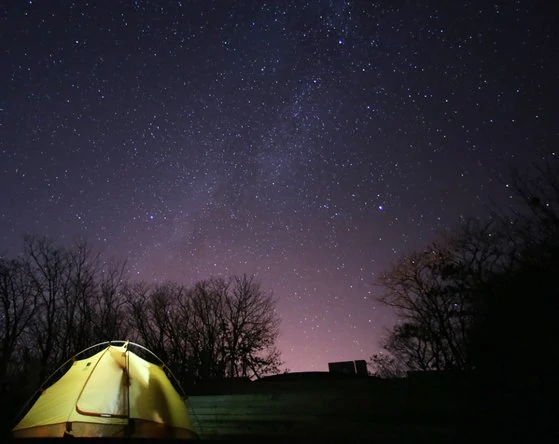 별빛 아래에서: 한국의 밤하늘 관광 명소로 떠나는 여행