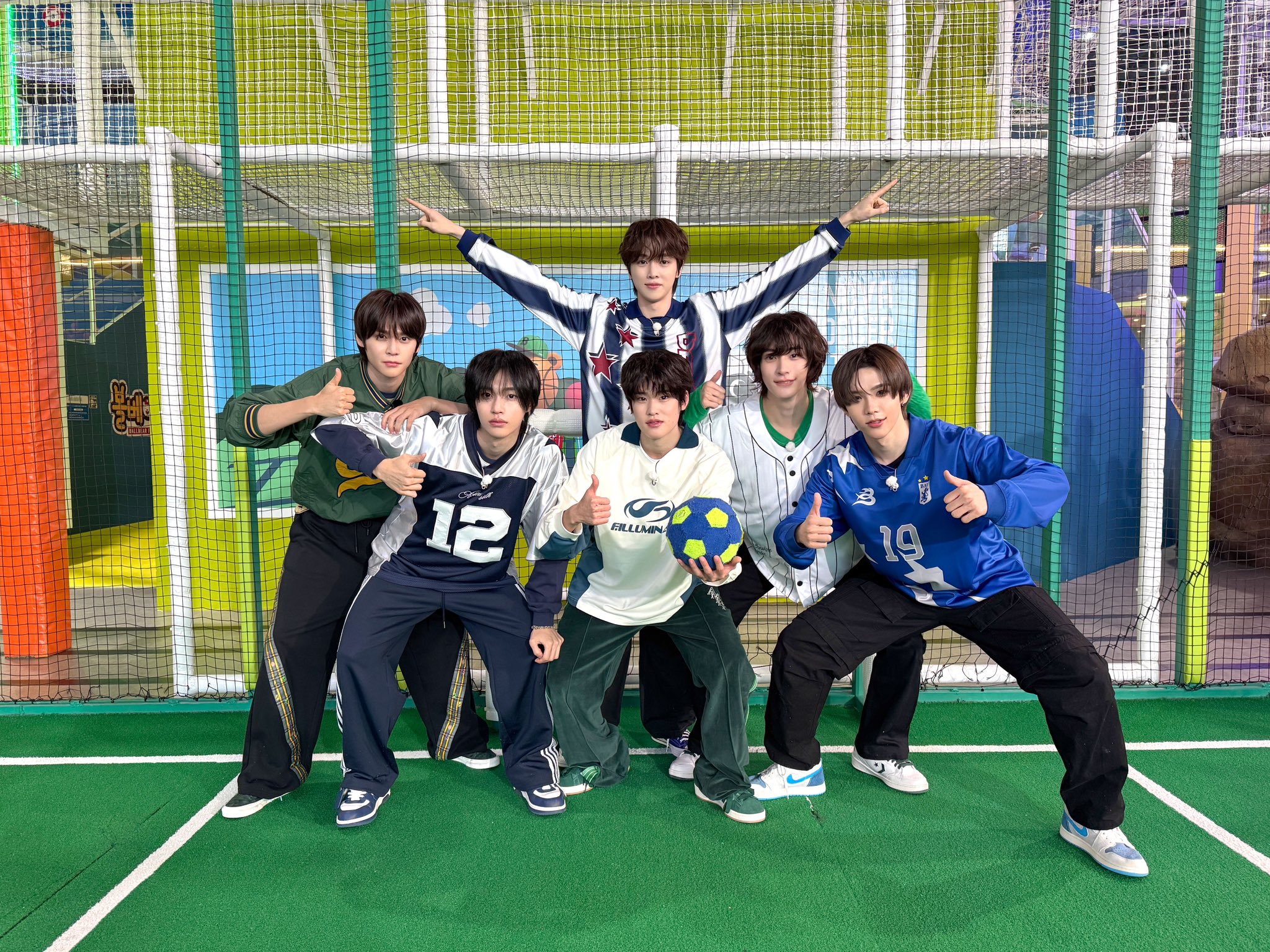 20250325위라이즈트위터공계가족사진