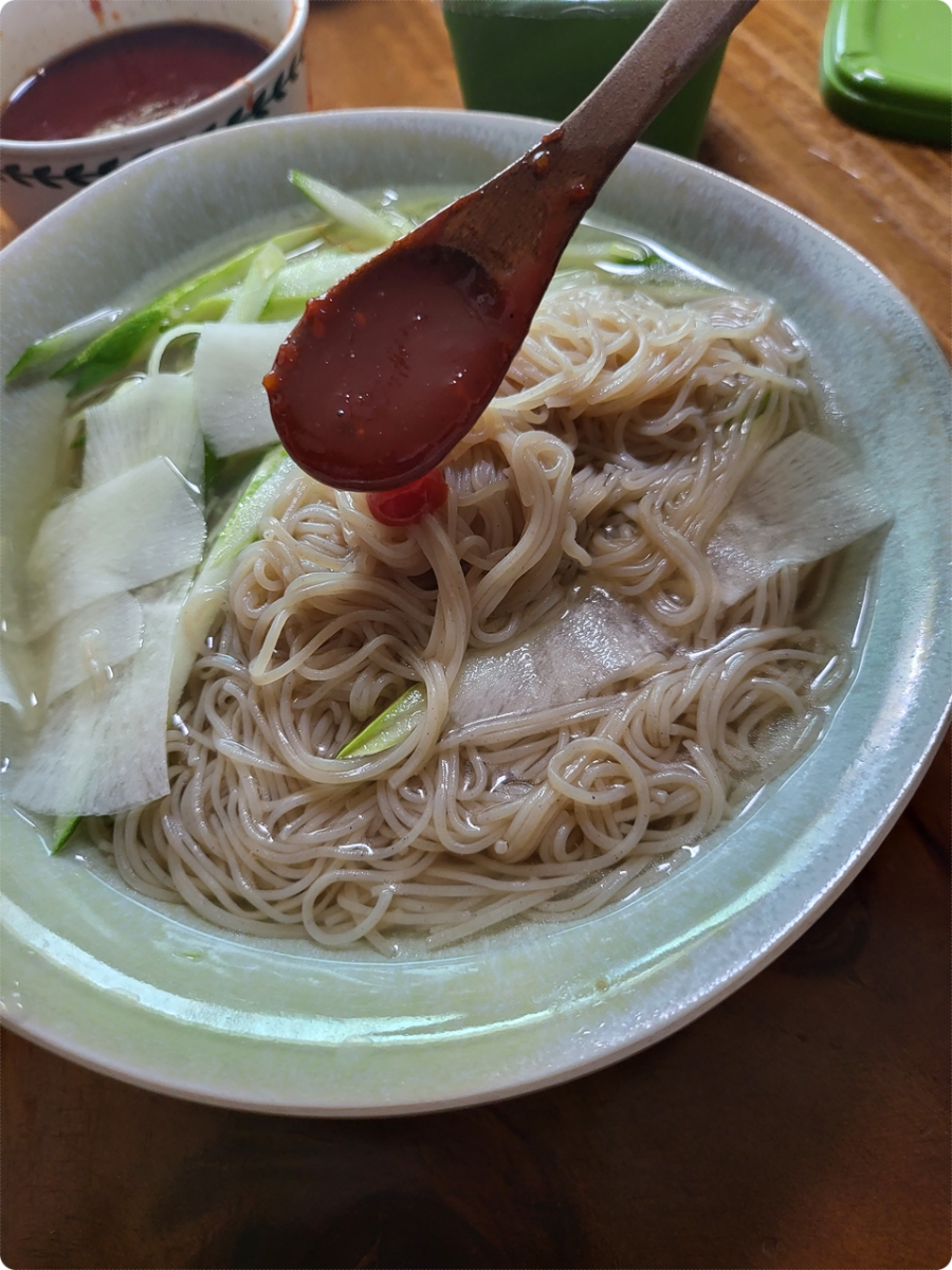  이제 더워서 냉면 생각이 나네요~ 냉면엔 불고기죠~