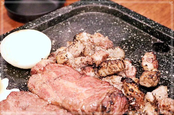 생방송 투데이 마곡&#44; 발산 매일 만육천번 수제 칼집! 볏짚 꽃삼겹 구이 맛집