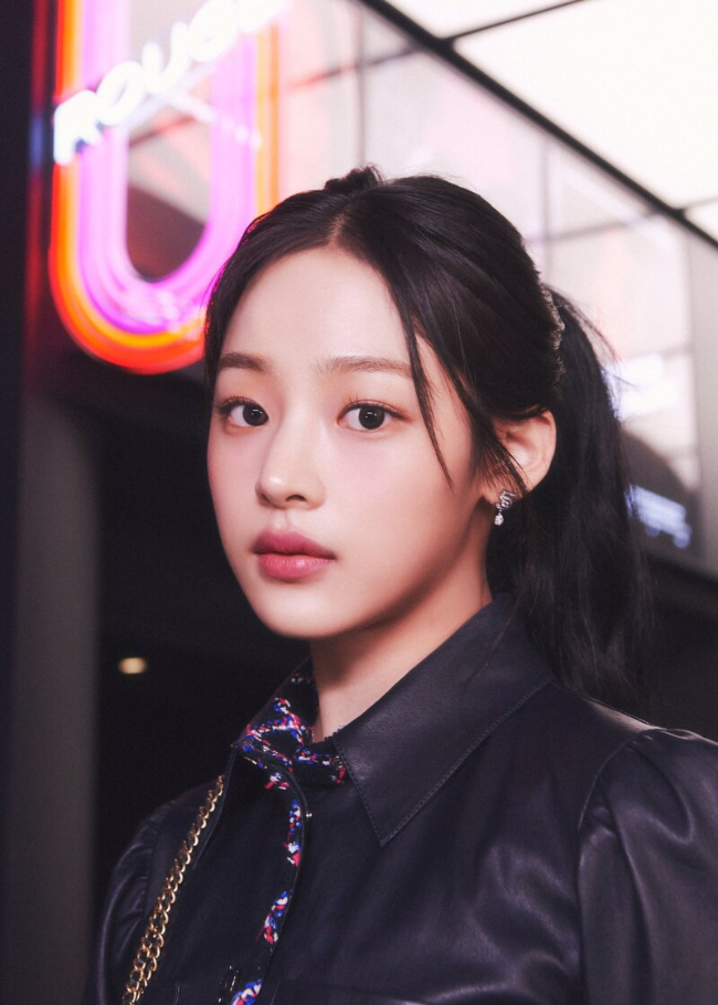  NewJeans · 뉴진스 · ニュージーンズ - 민지 · MINJI