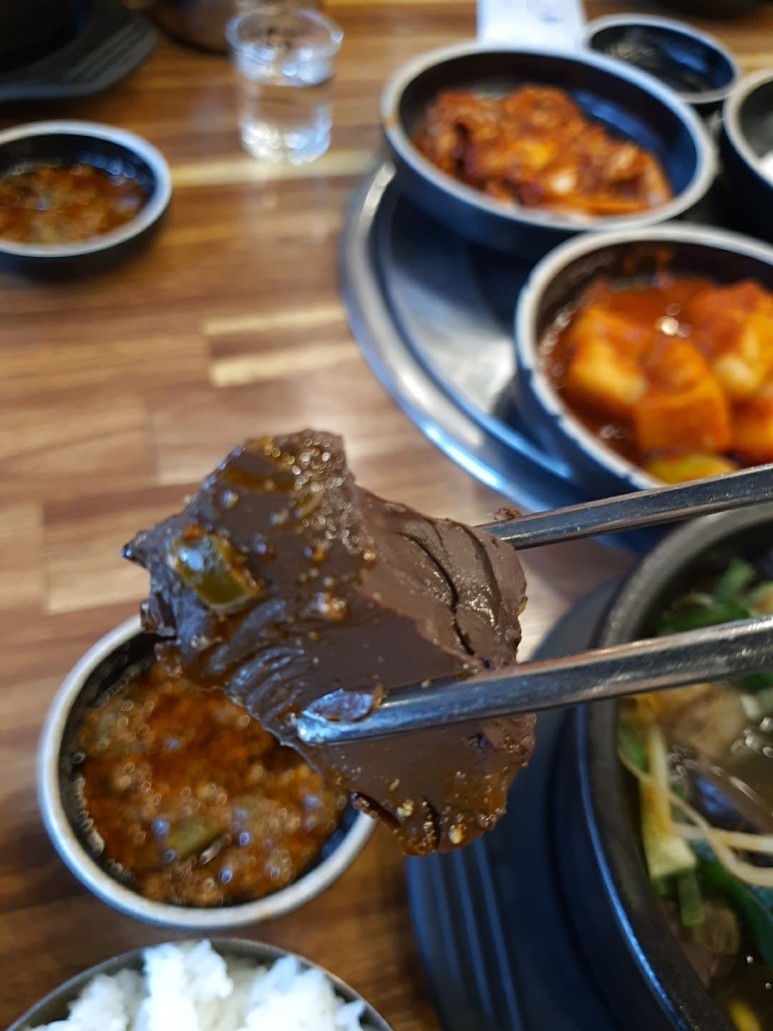 본가감자탕 이미지