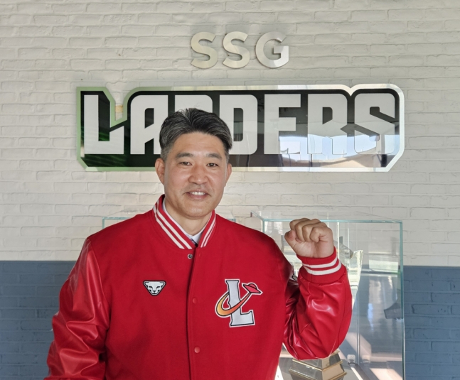 2년 총액 9억원! 이숭용, SSG와 공식 계약 체결