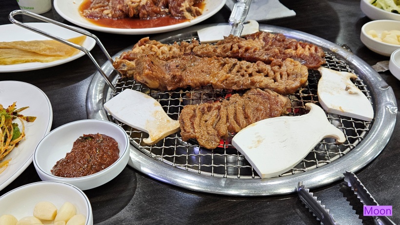 Hanseomgalbi (한섬갈비) 3