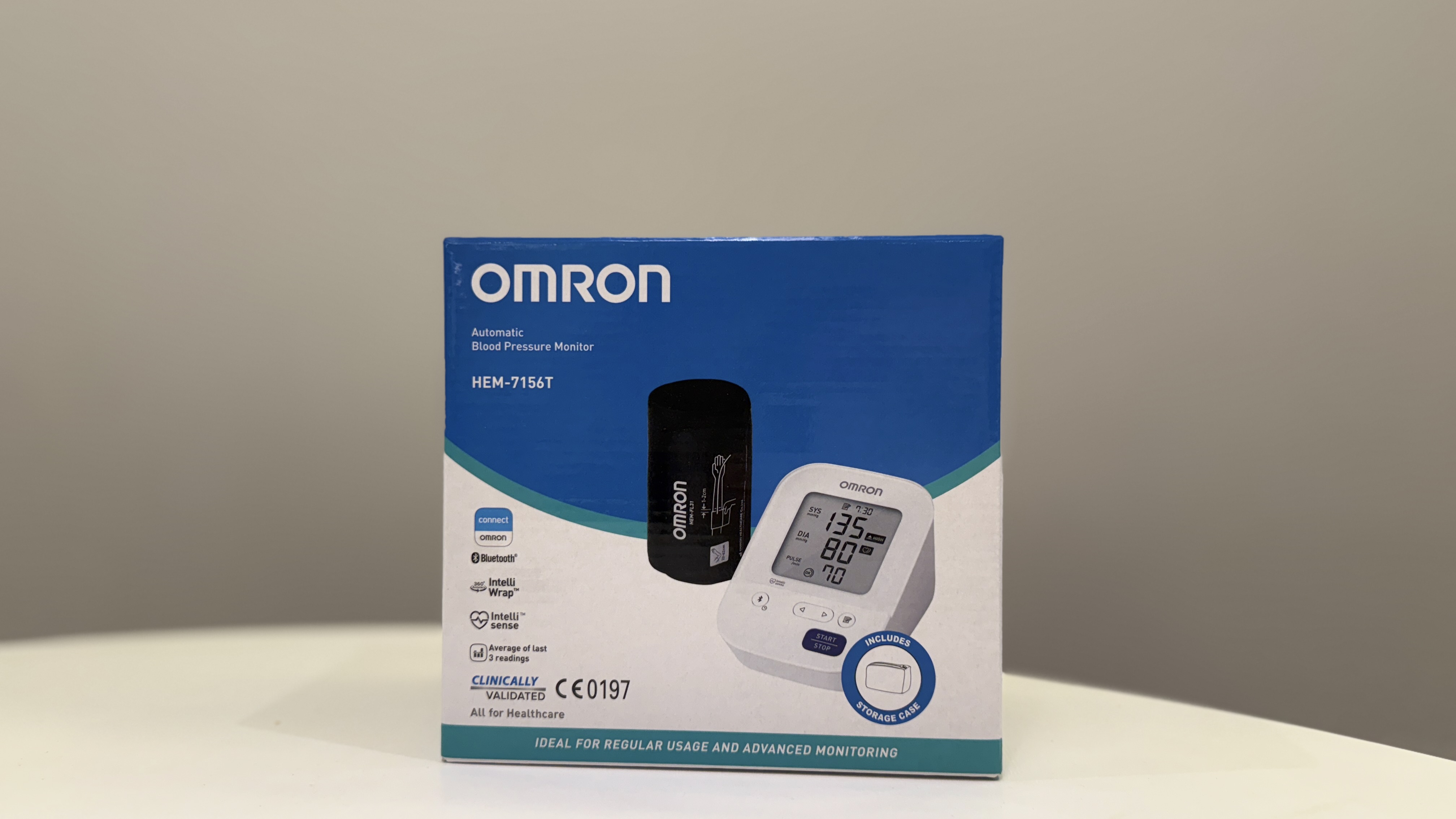 OMRON 혈압계 HEM-7156T