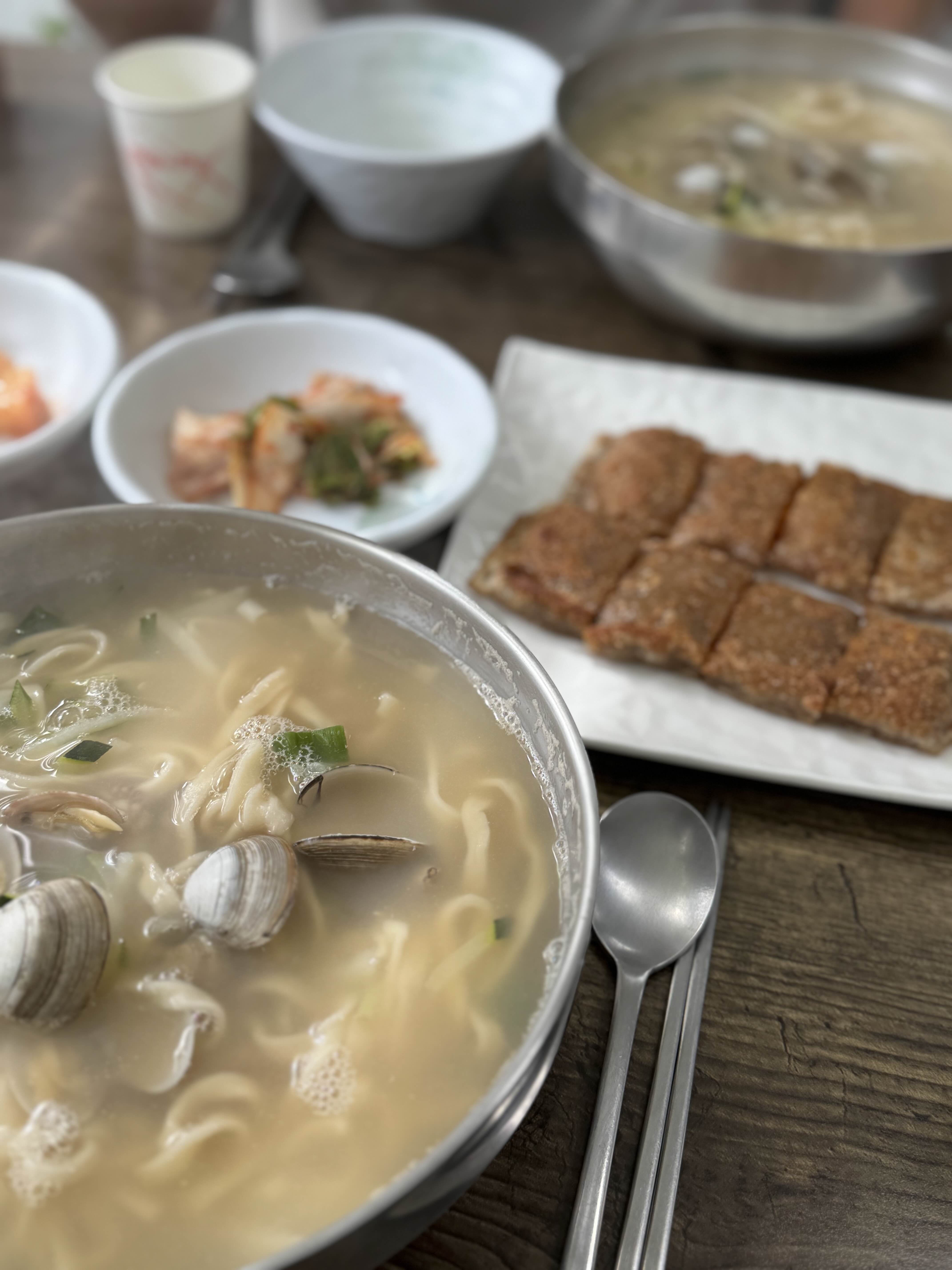 Chadeuksunsonkalguksu (차득순손칼국수) 3
