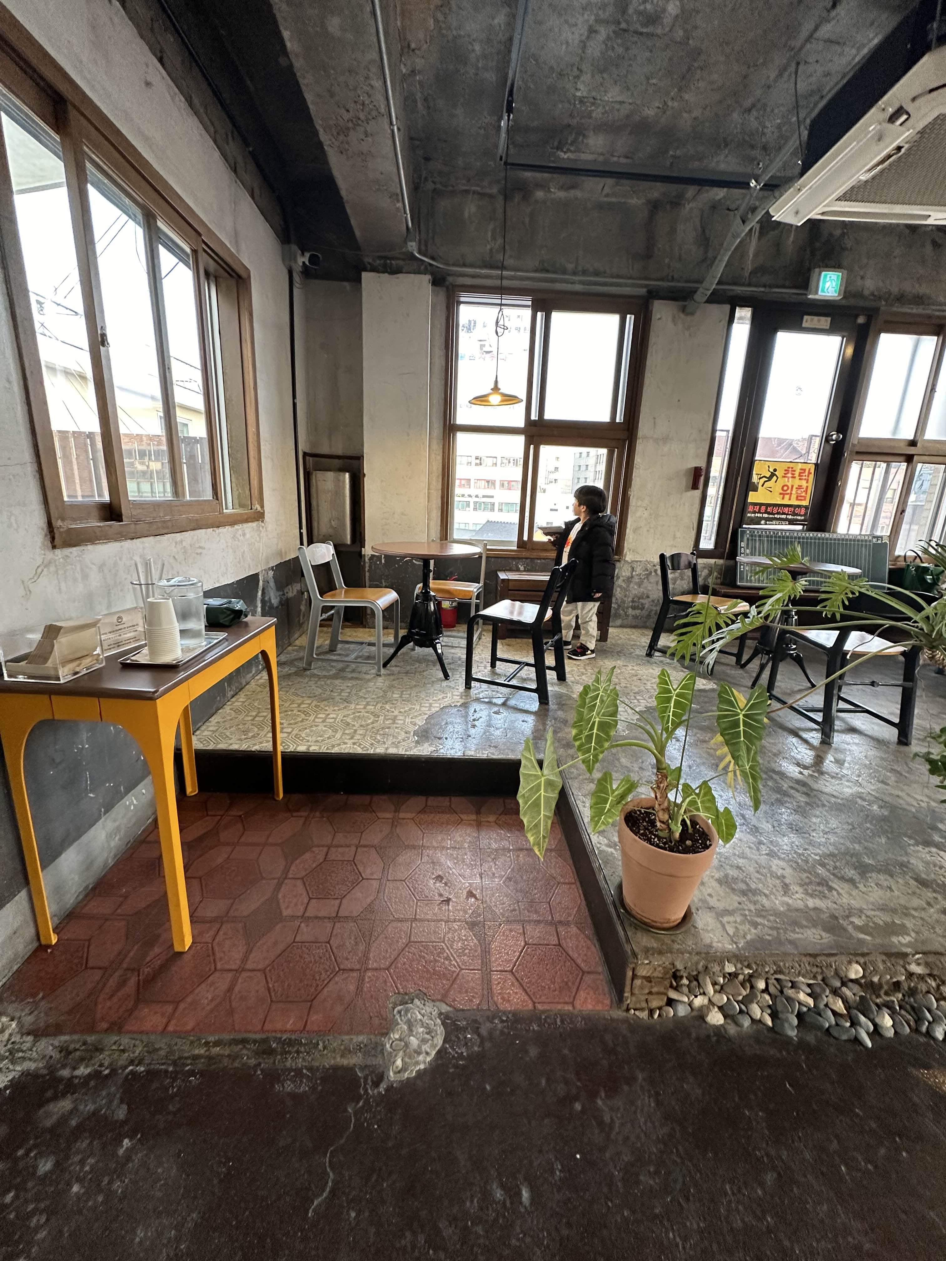 브라운핸즈개항로 이미지
