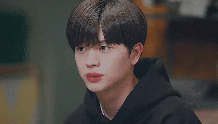  현재 드라마 주연롤인 남자 연기돌들.jpgif