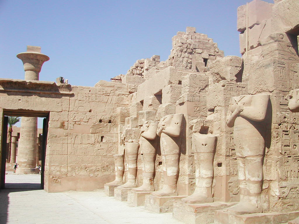 룩소르-카르나크신전-람세스3세-사원