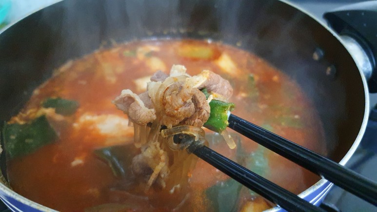 본가육개장 이미지