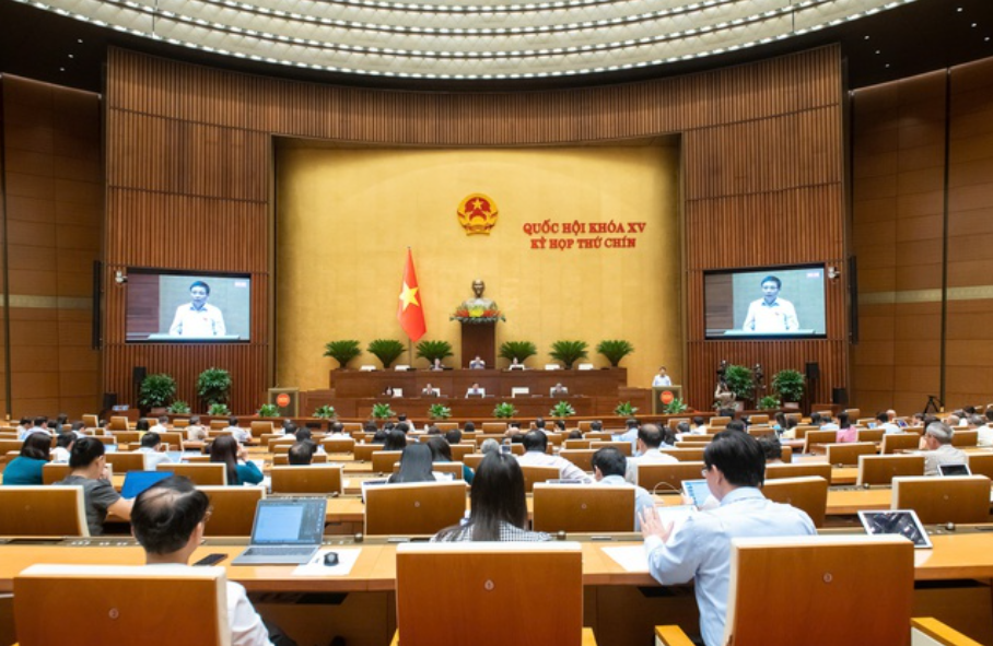 img src="베트남_국회.jpg"alt"베트남 국회"