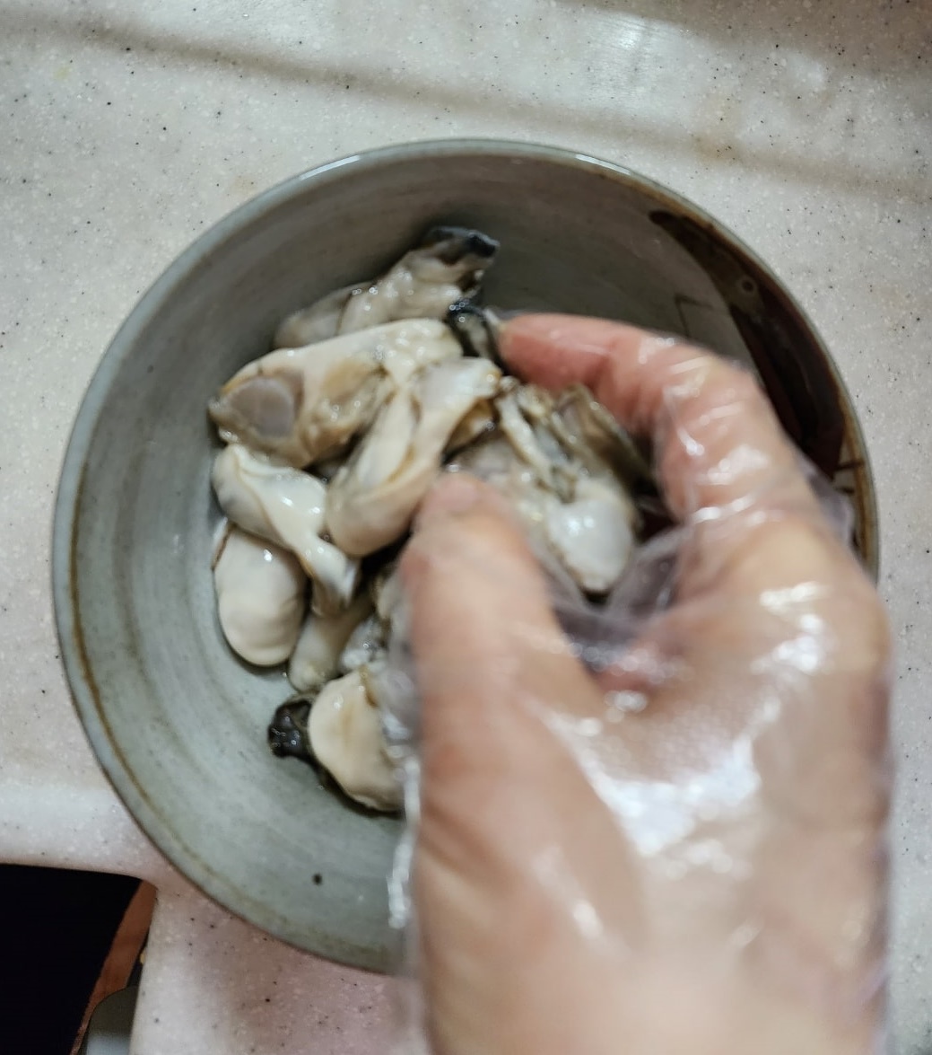 굴 생채무침