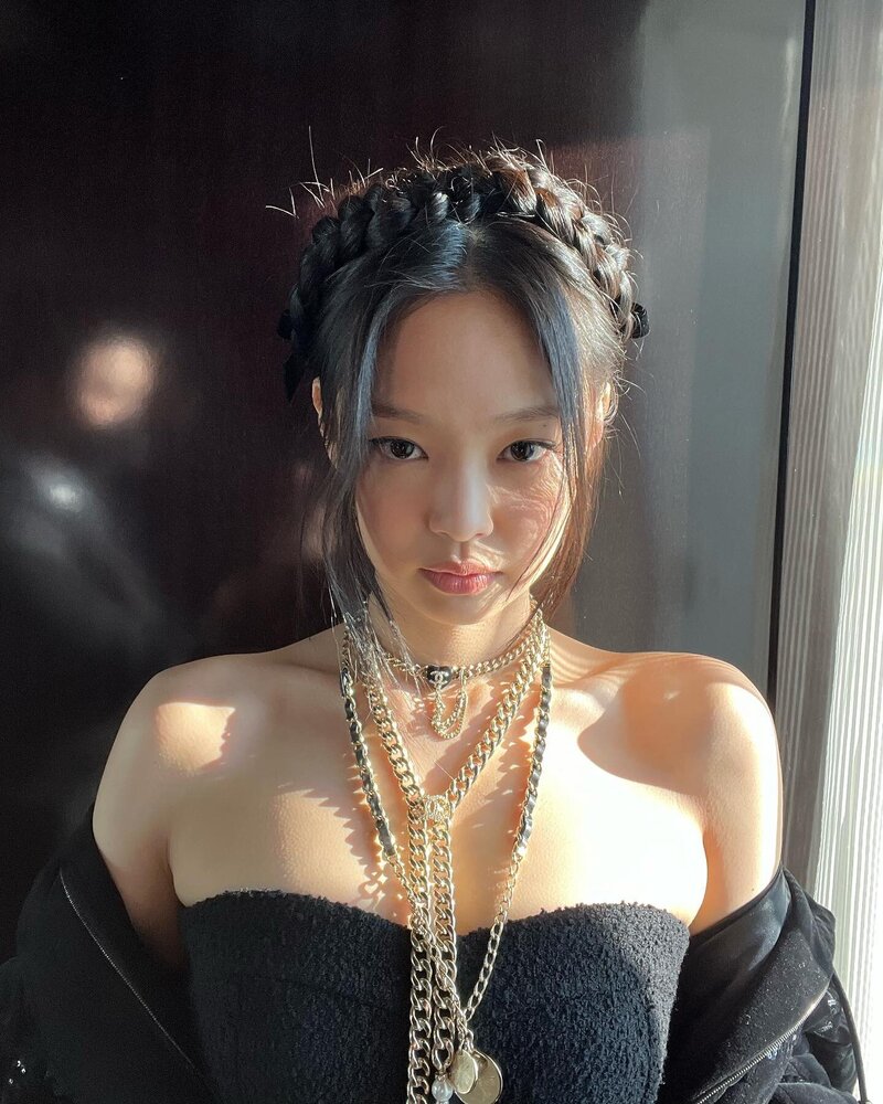  블랙핑크 제니 인스타그램 업데이트 사진 220308