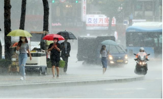  서울 도림천 범람 1명 사망..서울 전역 호우 특보