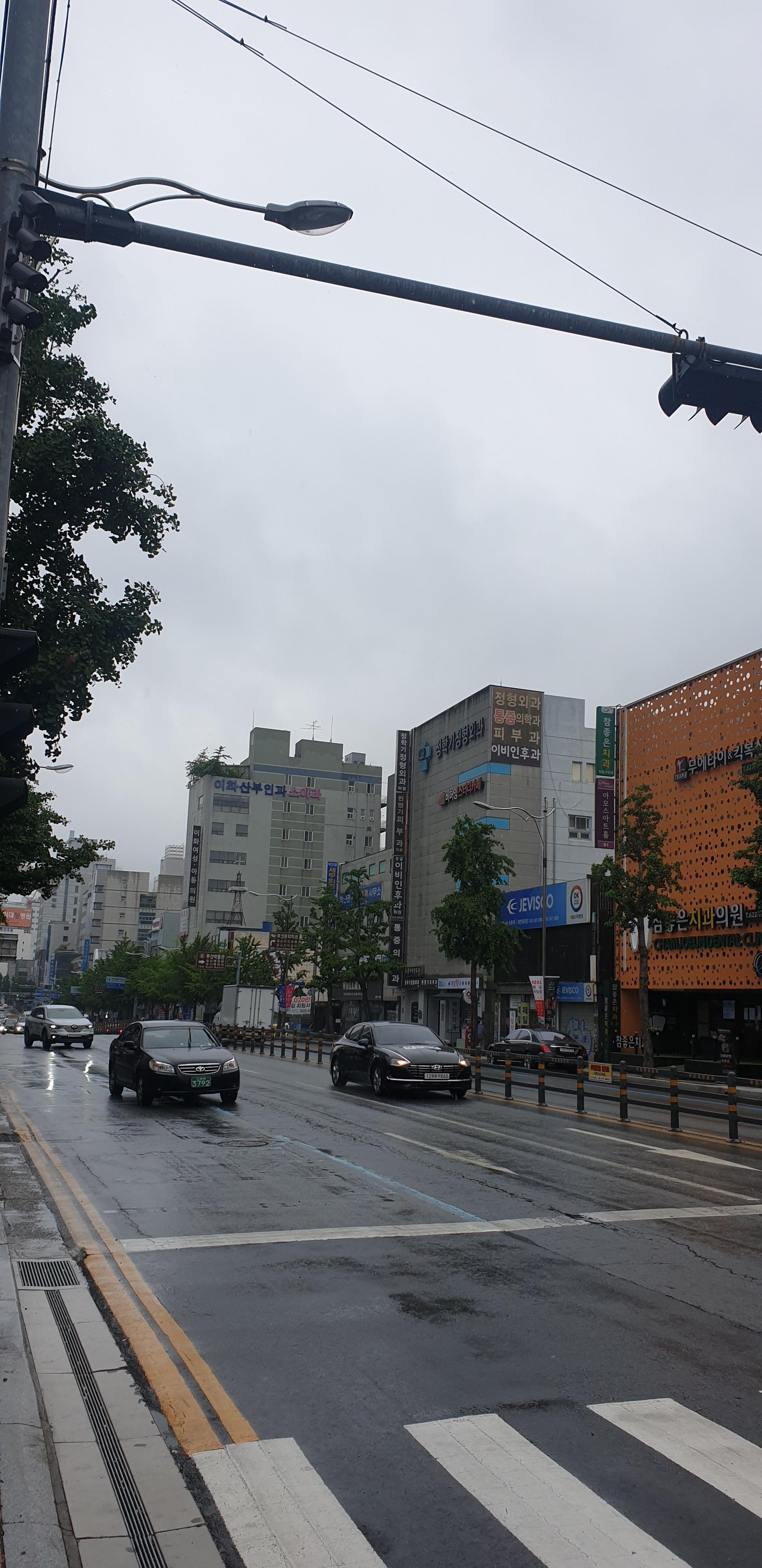  2021년 6월3일 부산날씨 /서울날씨 / 오늘부산날씨 / 오늘맑음 / 오늘부산날씨 / 부산황사 /내일부산날씨/서울내일날씨/전국황사/오늘황사