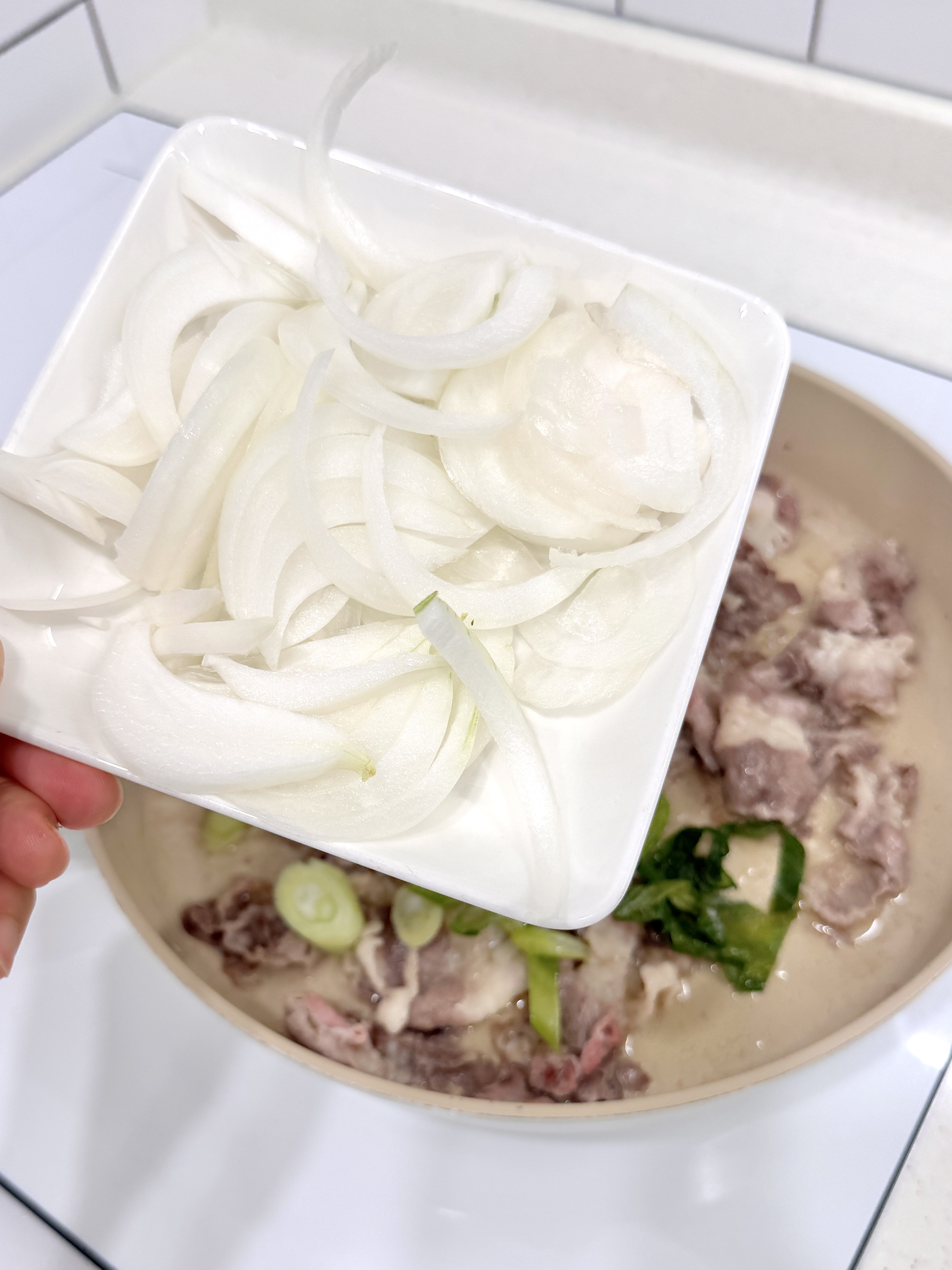 우삼겹덮밥 양파 볶기