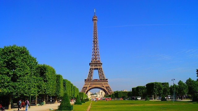 프랑스의 상징적 건축물 에펠탑(Eiffel Tower)