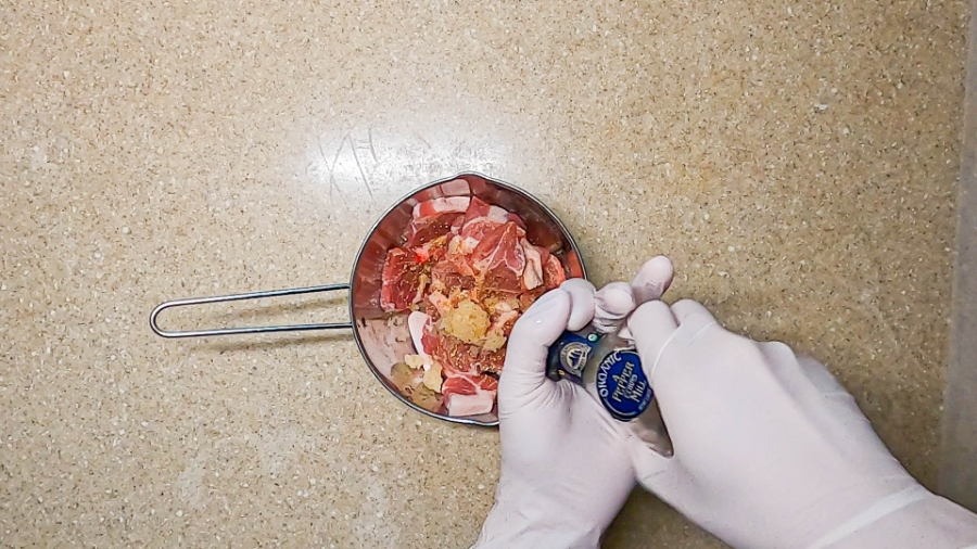 돼지고기목살조림 만드는 법. 색다른 돼지목살요리. 돼지고기목살조림 만드는 법. 색다른 돼지목살요리.