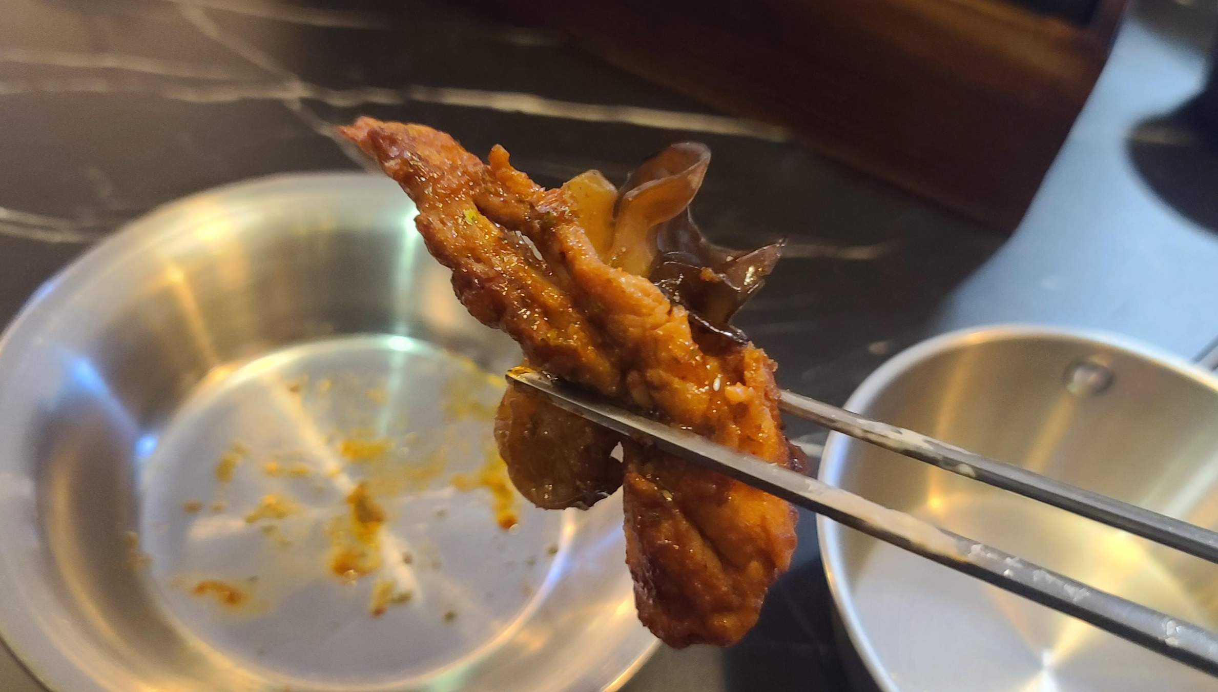 표숙닭발 하대원맛집 닭발맛집 닭목살구이 성남맛집 동네맛집 메뉴판 기본반찬 따뜻함 쫄깃함