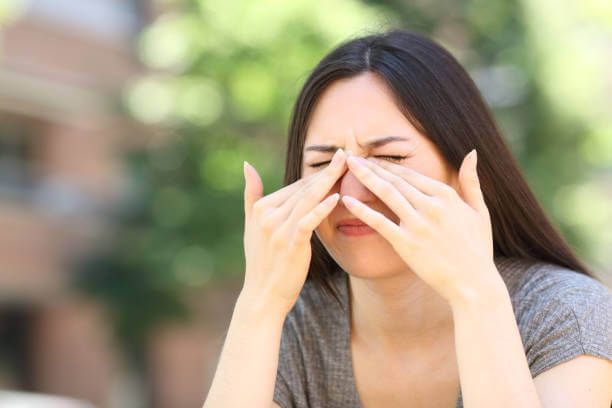 눈의 뻐근함을 예방하고 건강한 눈을 유지하는 방법
