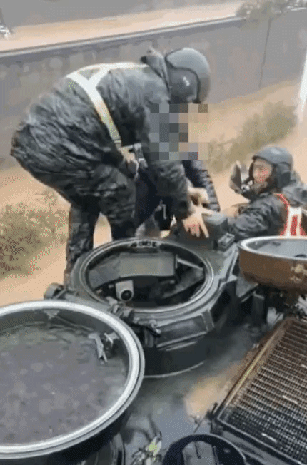  포항 힌남노 해병대 구조 작전 (포항제철소)