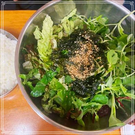  허영만 백반기행 논산 연산시장 75년 전통 노포 도토리묵 맛집 218회 트로트 가수 홍지윤 파전 홍어무침 보쌈 위치