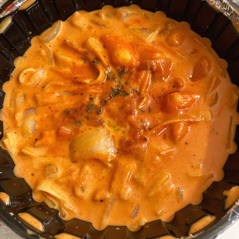  스쿨푸드 추천 메뉴 - 매운 까르보나라 파스타 떡볶이 + 김밥 조합