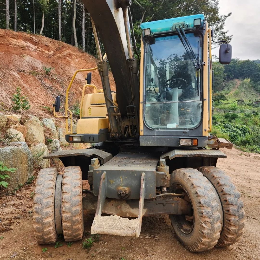  볼보 EW145B 2009년식 3900만원 판매합니다.