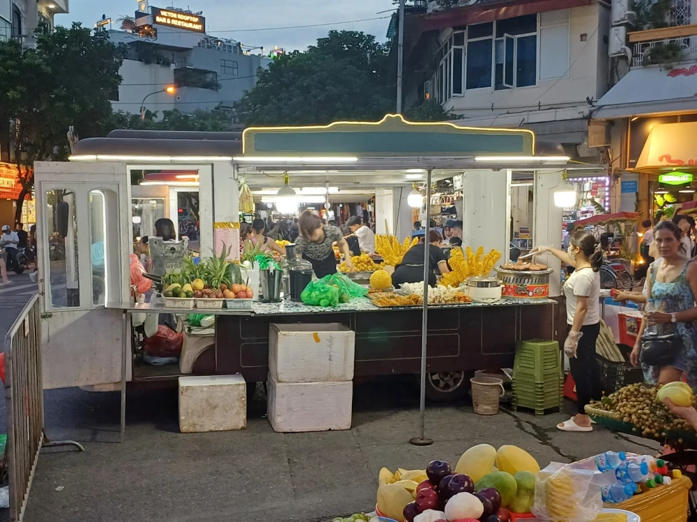 베트남 하노이 가볼 만한 곳, 하노이 야시장 방문 후기