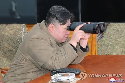  북한 "21~23일 핵무인수중공격정 수중폭발시험"…김정은 참관