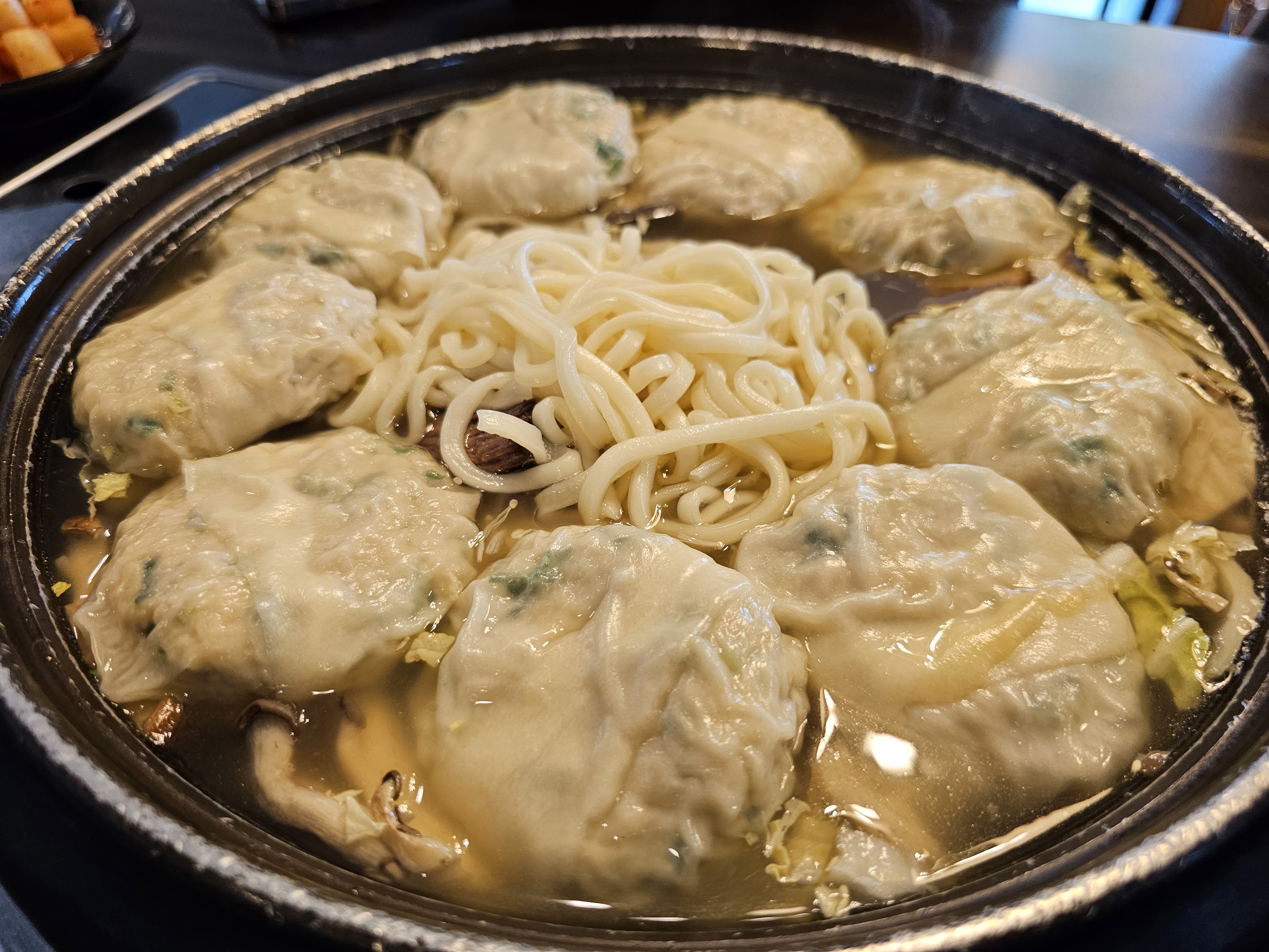  용인 만두전골 맛집 보라민속촌점 수담 맛있는 집만두 식당
