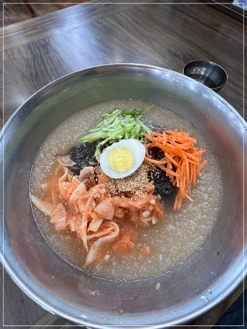 맑은물세숫대야냉면 이미지