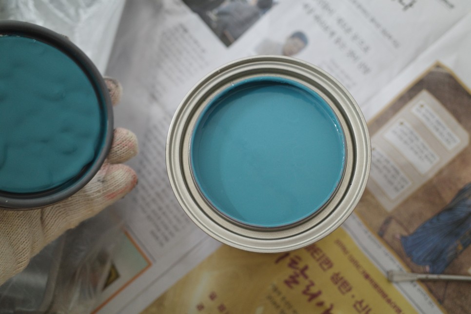 [댄 에드워드 무광 셀프 인테리어] 벽지 페인트 칠하기 16