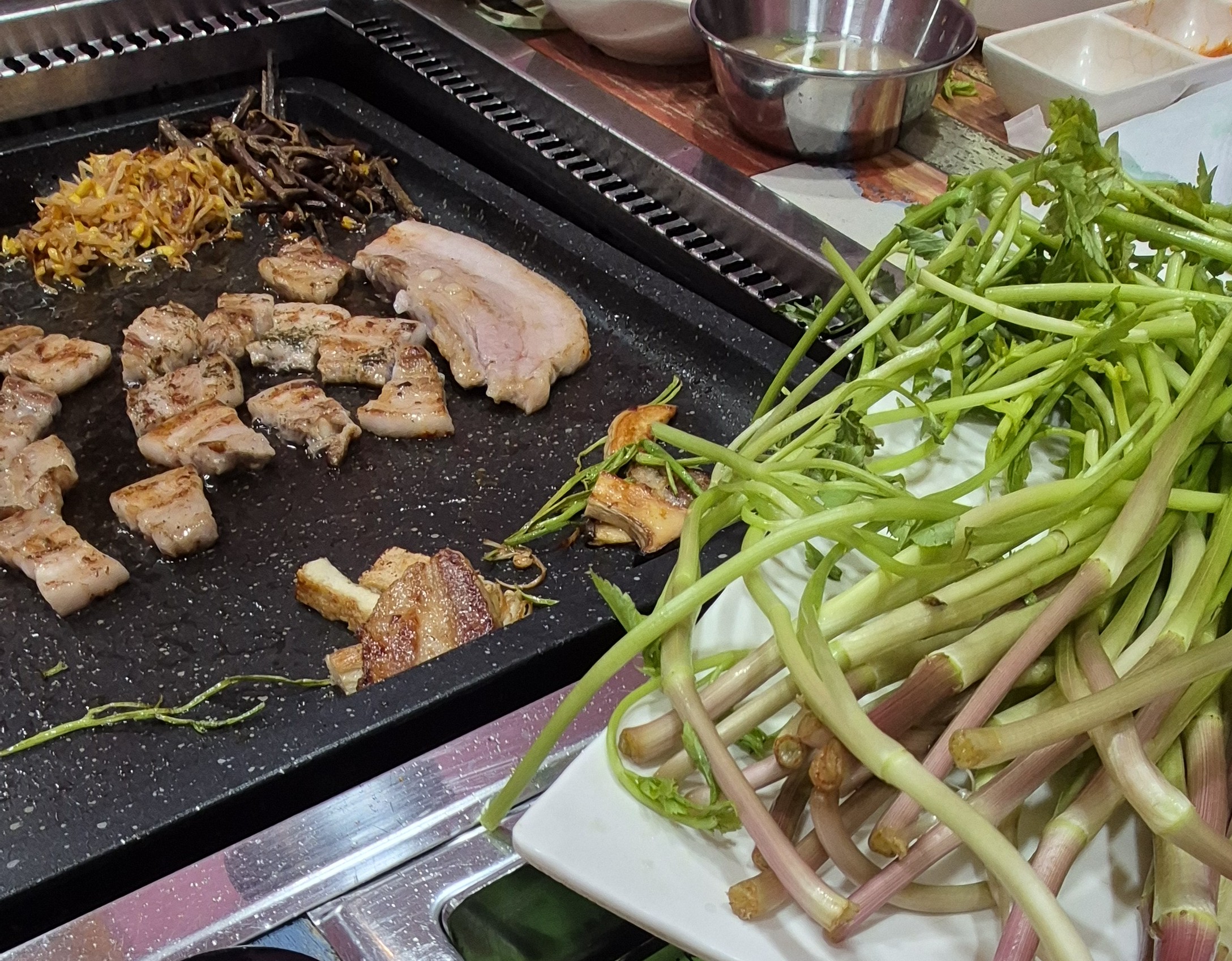 동네 삼겹살 이미지