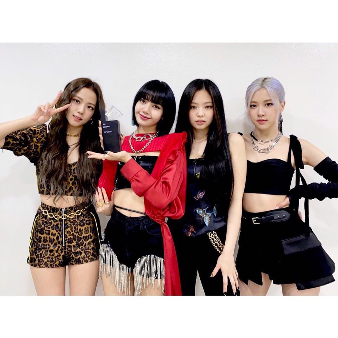  블랙핑크 뚜두뚜두 스포티파이 3억 스트리밍 돌파