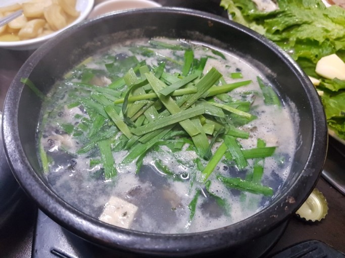  생방송 투데이 서울 종로5가역 광장시장 인근 굴국밥 맛집 위치 어디
