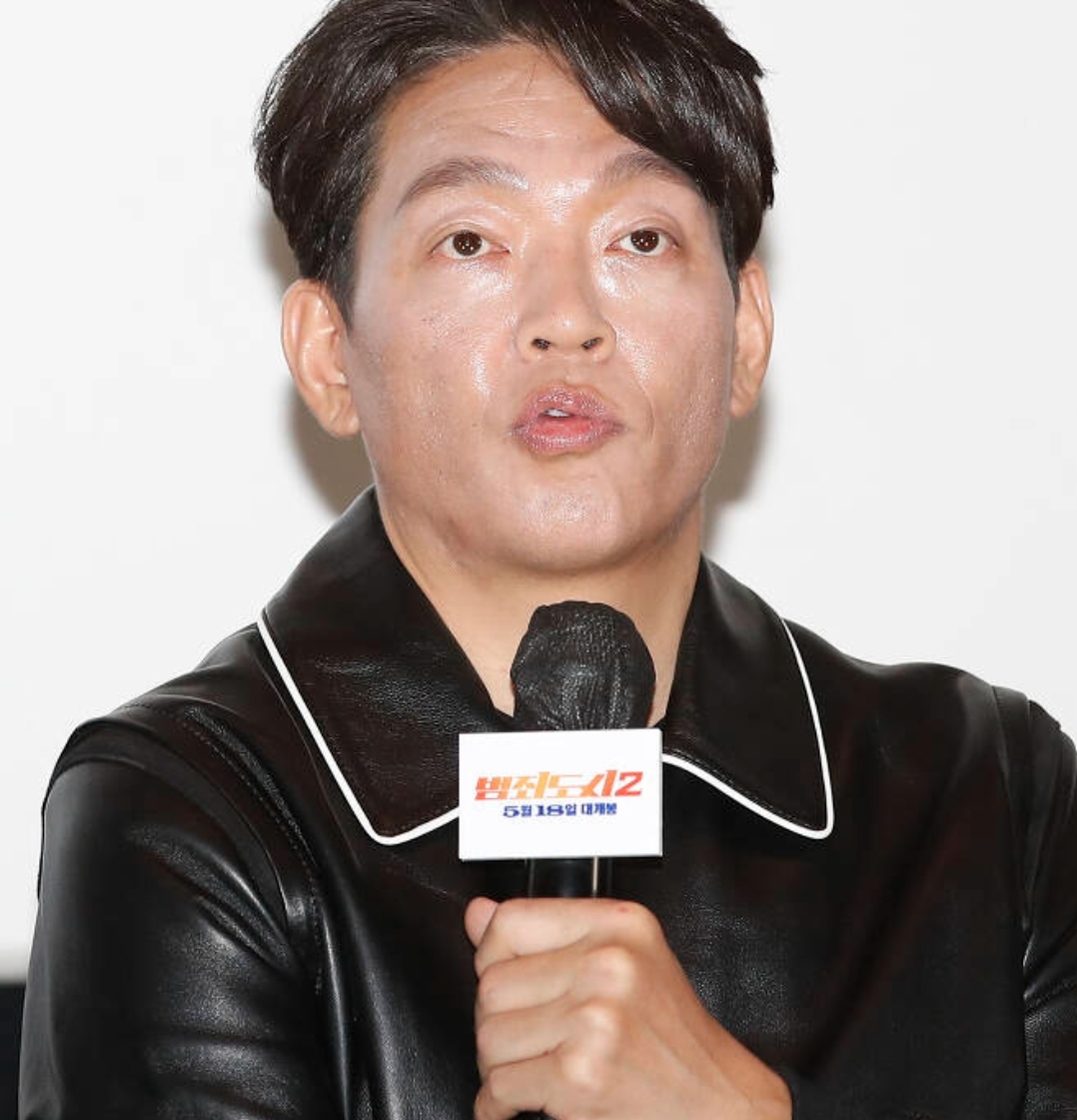  박지환 범죄도시2 역할