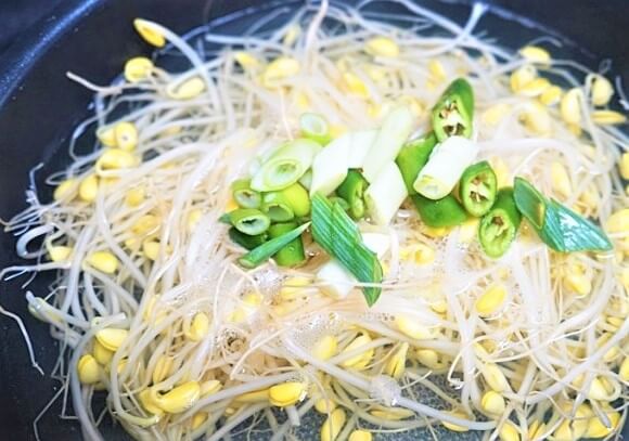 콩나물국